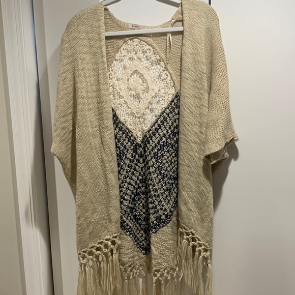 LIKE NEW CONDITION! - Picture 1 of 3